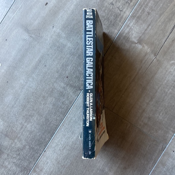 Vintage Rare Collectible BATTLESTAR GALACTICA Book from 1978 - Picture 3 of 5